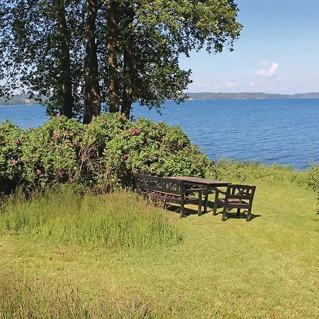 Three-bedroom Holiday Borkop With Sea View 04 * Brejning
